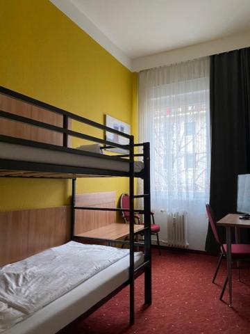 Continental Hotel 2*